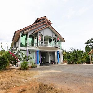 Oyo 89933 Nun Hotel